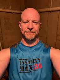 The midpoint of the week has arrived, bringing a chance to recharge and  push forward. Lift More R2 W2 D3 Back & Triceps- LIFT/HIIT it feels good to  get back into lifting