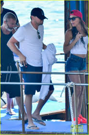 Jun 29, 2021 · το νέο ντύσιμο της camila morrone, της συντρόφου του leonardo dicaprio, είναι τόσο κομψό, που δεν προσέχεις την τιράντα του σουτιέν Leonardo Dicaprio Girlfriend Camila Morrone Grab Lunch With Friends During Italian Getaway Photo 4124825 Camila Morrone Leonardo Dicaprio Pictures Just Jared