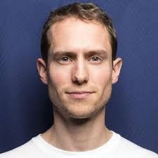 Qui décide d'interdire ou d'autoriser la population à se baigner?