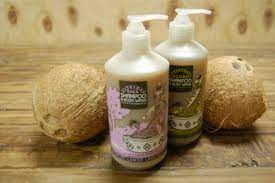 Whole Foods Market S 18 Bestselling Natural Beauty Products To Try Right Now Racked La