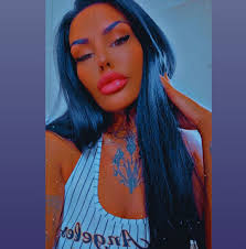 Can anyone here recommend a stroller/buggy for running with? I've looked at  mountain buggies and a Thule one but would love any advice, thanks