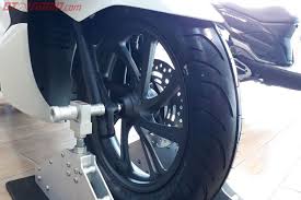 Berbicara soal mesin, honda vario 150 dikenal memiliki mesin yang sangat irit. Batas Maksimal Ganti Ukuran Ban Motor Nih Panduannya Gridoto Com