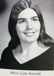 Bette Midler had a JP Stevens connection...the rumors were TRUE.. Where's  that editor from Hawkeye the school paper.. Don't you have photos and an  article ?