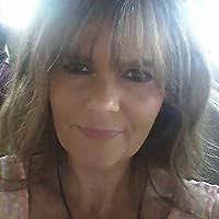 Pamela Sparkman's Instagram, Twitter & Facebook