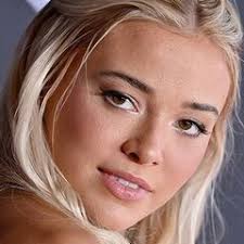 Crackhead Barney' says she was 'maimed' by Alec Baldwin