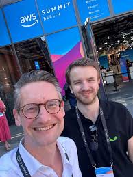 aws #awssummit #berlin #cloudinnovation #networking #veeam #backup