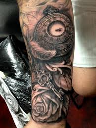 Clock And Rose Tattoo Uhr Tatowierungen Unterarm Tattoo Mann Unterarm Tattoo
