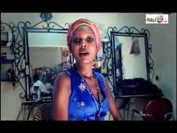 Sur notre site, vous trouverez l'équipement de votre salon de coiffure au. Salon De Coiffure A Bamako Mali Dd Coiffure Mode Et Tendance Youtube