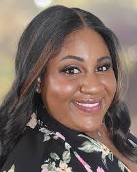 Ruth Laurie's Instagram, Twitter & Facebook