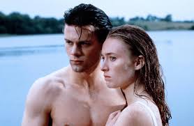 Sex war eigentlich nur zu dritt möglich.hannah und ich hatten zwar noch manchmal zu zweit sex. Splendor Zu Dritt Im Bett 1999 Film Cinema De
