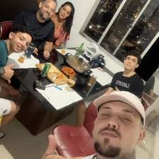 Sempre que eu estiver em um dia ruim e me sentindo sozinho,me lembrarei  desse dia e da questão que todos vocês fazem . Gratidão a cada um que  compareceu e aos que não conseguiram também . Sei da ...