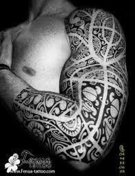 Tatouage Polynesien Sur Le Bras Complet Homme