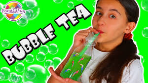 Er stammt ursprünglich aus taiwan und ist eine kombination aus tee mit fruchtsirup oder milch. Endlich Bubble Tea So Macht Man Ihn Rezept Family Fun Youtube