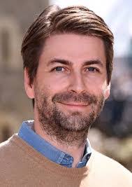 Jesse Sampson's Instagram, Twitter & Facebook