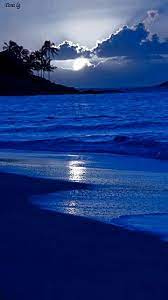 Hold My Hand Am Walkiing Thru It Now The Shores Got Music Of Its Own The Waves Washing The Shoreline Beach Night Nature Photography Beautiful Nature
