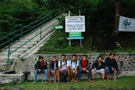 Biaya tambahan ini merupakan retribusi kendaraan dan masuk area perkemahan, yakni: Foto Tempat Wisata Gunung Galunggung Tempat Wisata Indonesia