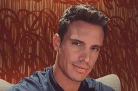 Jeff Thomas dies aged 35 after model and influencer 'falls from Miami  apartment'