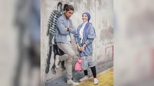Haa yang power tu, first scene ep 1 drama 'mimpi indah' ni dibintangi oleh para pelakon antaranya mira filzah, ben amir, sean lee, nina juren, yuna rahim, roy azman, yusuf bahrin, nazs sally, pu. Ben Amir Niega Cabezota Famosos