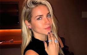 Sandra de Sá anuncia parceria com Ludmilla