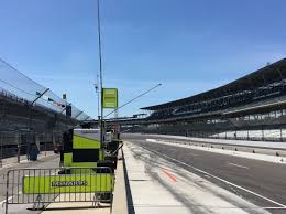The only ones that could remotely rival it would be le mans and monaco. Kommando Zuruck Indy 500 Nur Mit 25 Prozent Zuschauerkapazitat