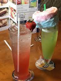 Olive Garden Seriously Has The Best Drinks And These Do Not Have Any Alcohol In Them Whatsoever Thanks To My Wonderful H Fun Drinks Olive Gardens Blueberry
