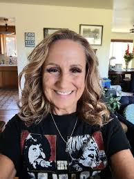 Hi Ladies, I need your advice. I want to know if this other style would  work for me? First my pictures. I am going natural, in 6 months I'll be all  my