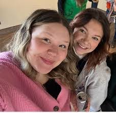 Jasmine Lincoln's Instagram, Twitter & Facebook