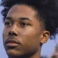 Darian Smith's Instagram, Twitter & Facebook