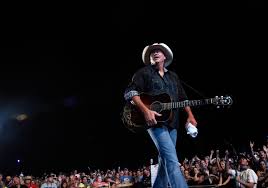 Alan Jackson Extends Celebratory Keepin It Country Tour