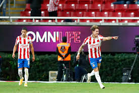 El conejito brizuela se hizo presente con este espectacular gol, tanto que liquidaba prácticamente al américa. 2020 Liga Mx Apertura Liguilla Quarterfinal Ida Match Recap Chivas Strike First With 1 0 First Leg Win Over America Fmf State Of Mind