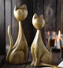 طقم قطط عدد 2 منحوته من اخشاب السنط مقاس كبير ارتفاع 30 سم قاعدة 11 سم في عرض 7 سم ومقاس وسط ارتفاع 26 سم و قاعدة 11 سم في عرض 7 سم بسعر vegetables garlic food