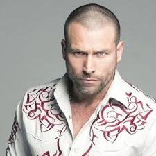 la pareja tekila victoria ruffo y cesar evora