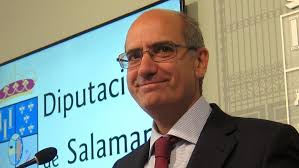 Javier Iglesias: acomodo para vivir de la política