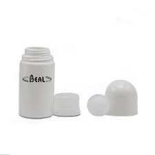 Magnezja w kulce, której zaletą jest nie pylenie w pomieszczeniu. Roll Grip Magnezja W Plynie Z Dozownikiem W Kulce Do Magnezji Pure Grip Akcesoria Wspinaczkowe Sport Beal Pl