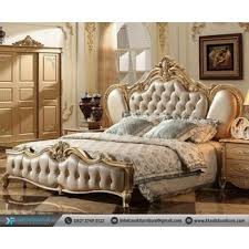 The main thing is that it focuses on combining beauty and elegance with rustic, country style features. French Provincial Bedroom Furniture You Ll Love In 2021 Visualhunt