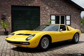 The lamborghini miura is a sports car produced by italian automaker lamborghini between 1966 and 1973. Lamborghini Miura P400 Sv Specs Performance Lambocars