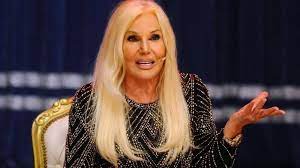 She was born in 1940s, in baby boomers generation. Rqtav3fwcizosm