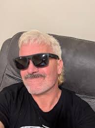 Can we discuss session musicians and their roles in popular music?