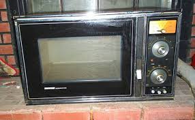 In the 1960s, litton company developed a new configuration of the microwave: Oldie Moldie Microwaves 20 To 400 Cl Finds
