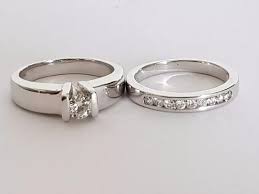 Argollas de matrimonio, ❤ marcas exclusivas de argollas y anillos de matrimonio bill barnes, tiffany, tacori, cartier, oro, platino, tungsteno existen muchos tipo de argollas de diseño exclusivo para elegir, tales como anillos trenzados, martillados, argollas con estilo paisley y un sinfín de. Anillo Compromiso Pisa Argolla Diamantes En Oro Blanco 18k En Colombia Clasf Moda Y Accesorios