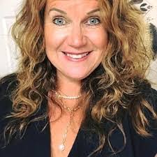 Jodi Mays's Instagram, Twitter & Facebook