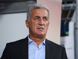 He is currently head coach of switzerland national football team. Switzerland Coach Vladimir Petkovic Confident Of Fully Fit Squad For Euro 2021 Sportstar