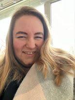 Hi my dull friends, I would like to introduce myself, Andrea, age 60 , shoe  size 6 (EU) from western Germany, the Cologne/Bonn area. Adore bananas when  they are still half green.