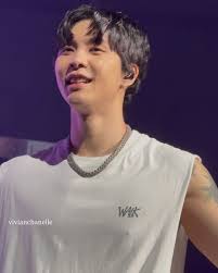 Grand Opening of 3 Coins @3coins_official @3coins_hk And Congratulations 🥳  to my friend Jimmy @jimmyosaka666 bought a lot of nice stuff today and  happy to see you! Everyone let's go to 3