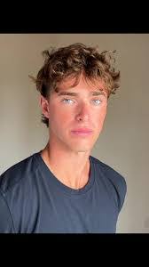 Zack Nelson's Instagram, Twitter & Facebook