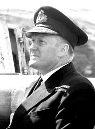 Le contre-amiral Leonard Murray : l'un des plus importants commandants  canadiens en temps de guerre