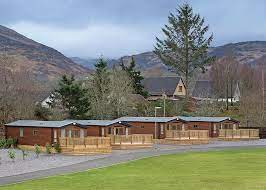 Set in the heart of the spectacular scottish highlands, bcc loch ness log cabins offers sumptuous luxury self catering accommodation close to world famous loch ness and within easy reach of a whole host of attractions, activities and amenities. Loch Ness Retreat Fort Augustus Inverness Shire Northern Highlands