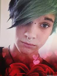 Belinda Marriott living in Wyong housing block arms herself with makeshift  weapons, lives in fear