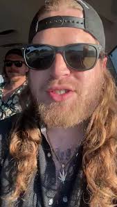 Hey y'all! Let me know what you think of this one! I'm thinking I want to  record this as our next single! Also big shout out to my little rocker  backing me