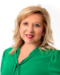 Sandy Felty's Instagram, Facebook & TikTok